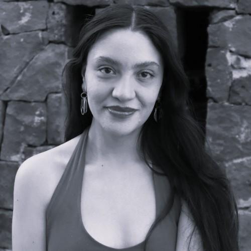 Carina Mira