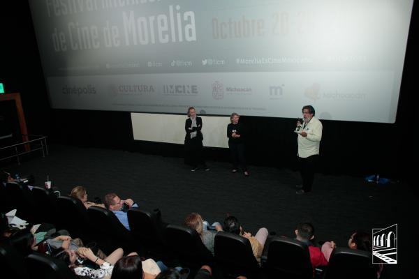 Función A SEASON WITH ISABELLA ROSELLINI 