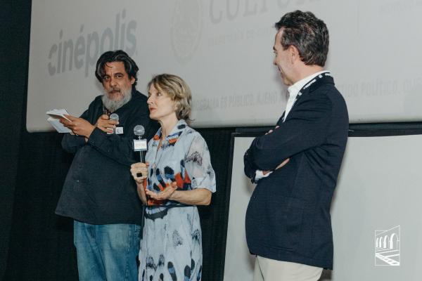 Jodie Foster, Alejandro Ramírez