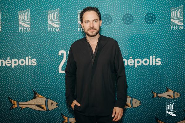 Manolo Cardona